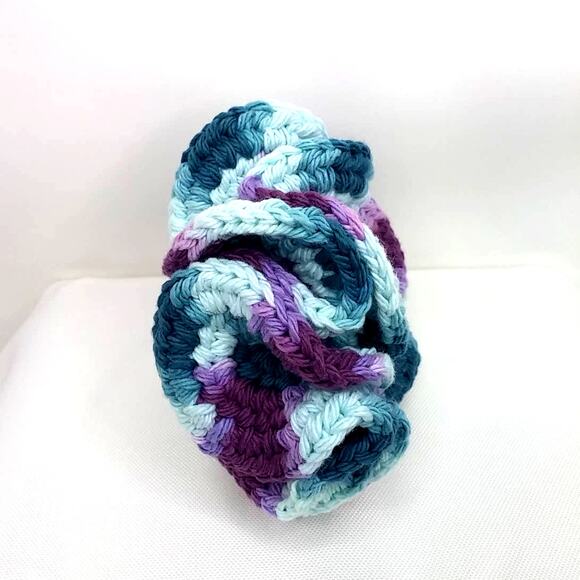 Floral Crochet Brooch Purple Ombre Hand Crafted Pin Swirl Colorful Cotton Rose - Picture 6 of 9